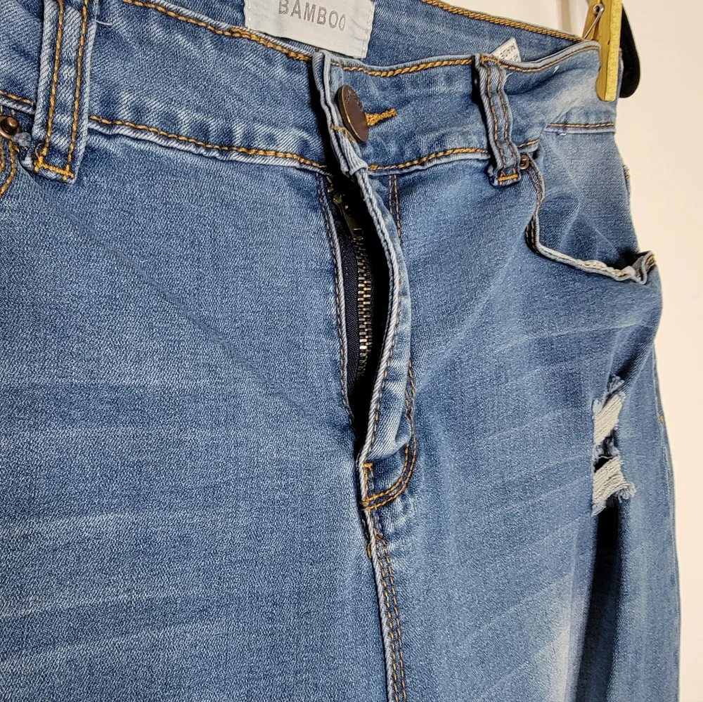 Bamboo Distressed Skinny Jeans Size 11/12 Medium Wash